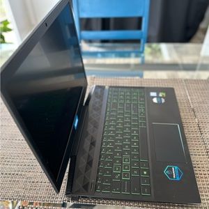 HP Pavilion Gaming 15Intel Core i5-NVIDIA GeForce GTX 1050 24 GB RAM